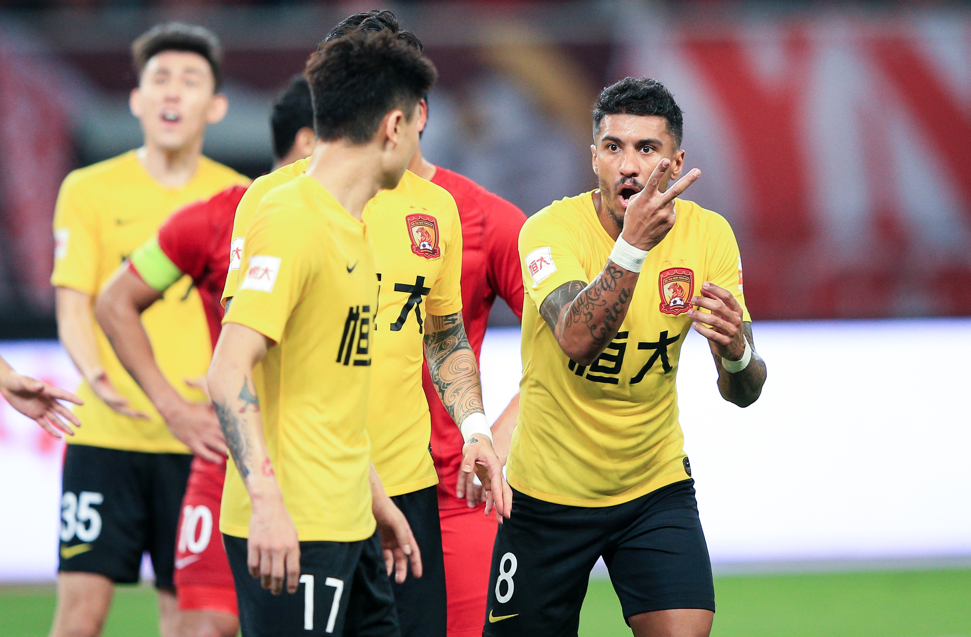 -大连对阵鲁能，谁能拔得头筹？