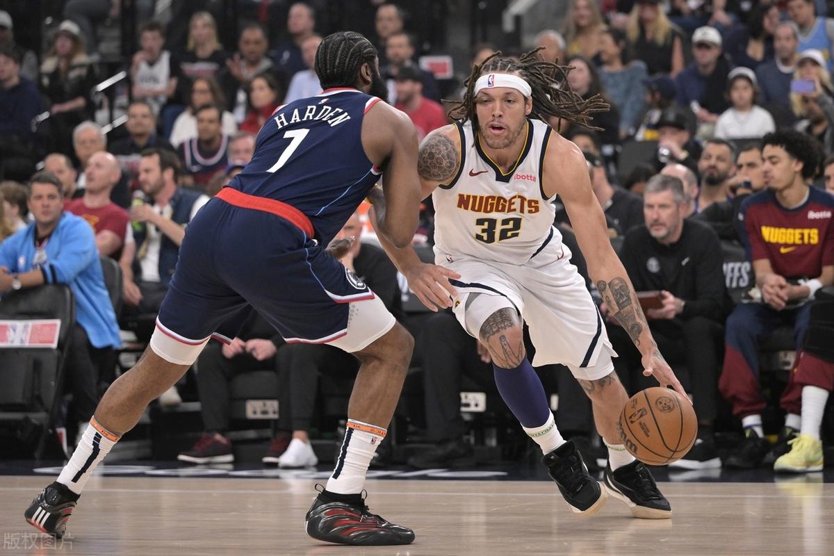 篮网客场惊险击败黄蜂，小戈登绝杀赢得阵地的简单介绍