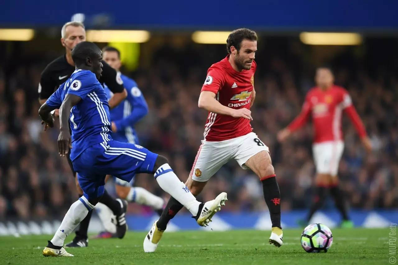 埃弗顿对阵斯托克城，黄蓝之争胜负难分！的简单介绍