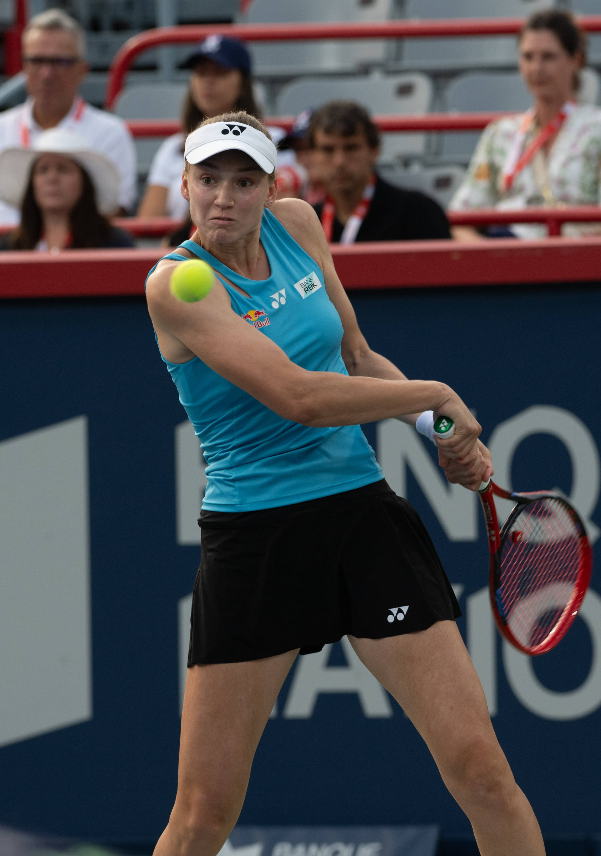 九游体育网页版-乌克兰球队夺得胜利晋级半决赛